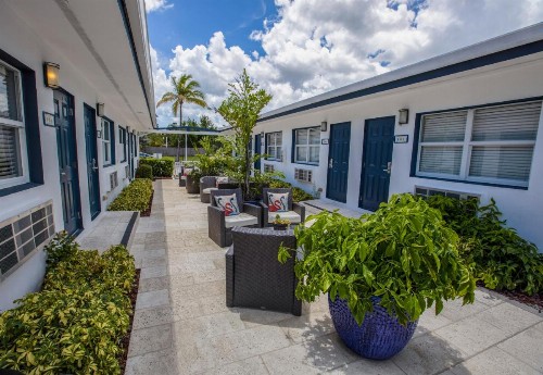 Hollywood Beach Suites and Hotel - image 34