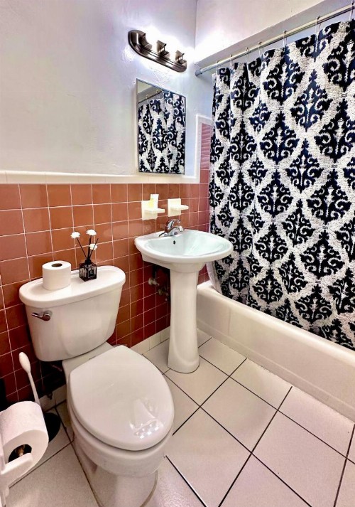 Southwinds Inn - image 12