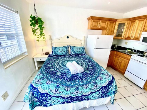 Southwinds Inn - image 20