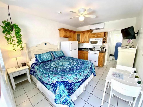 Southwinds Inn - image 23