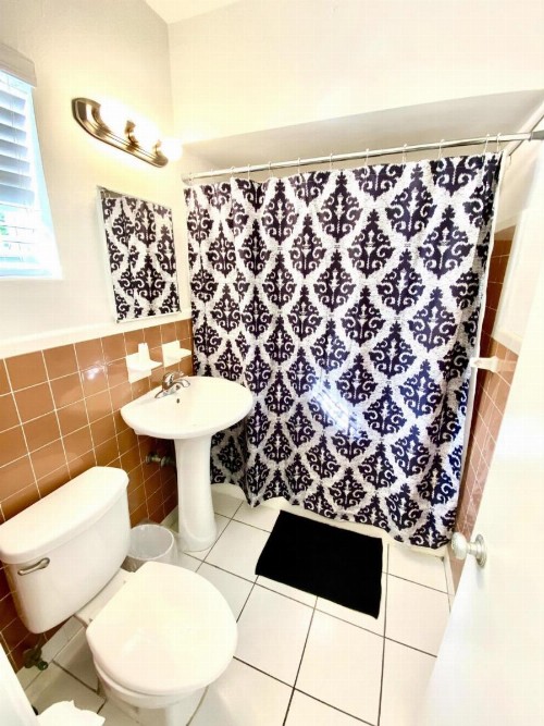 Southwinds Inn - image 44