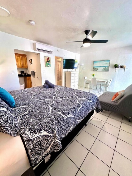 Southwinds Inn - image 8