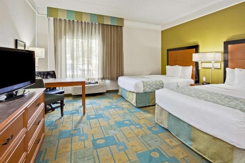 La Quinta by Wyndham Ft. Lauderdale Airport - image 15