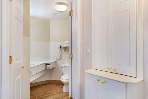 La Quinta by Wyndham Ft. Lauderdale Airport - image 21