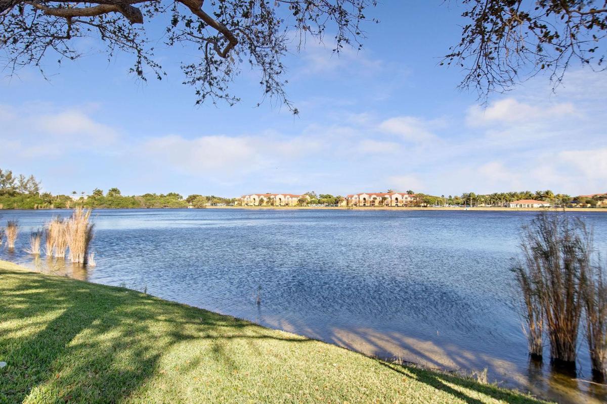 La Quinta by Wyndham Ft. Lauderdale Airport - image 5