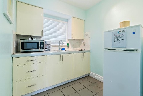 Hollywood Beachside Boutique Suite - image 14