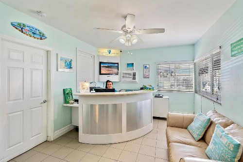 Hollywood Beachside Boutique Suite - image 20