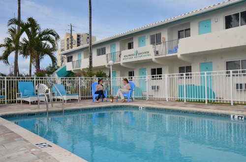 Hollywood Beachside Boutique Suite - image 24