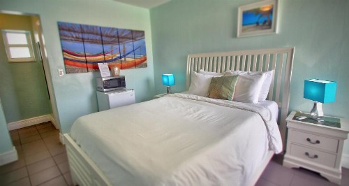 Hollywood Beachside Boutique Suite - image 26