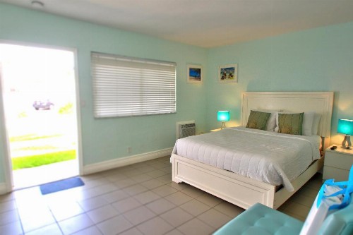 Hollywood Beachside Boutique Suite - image 30