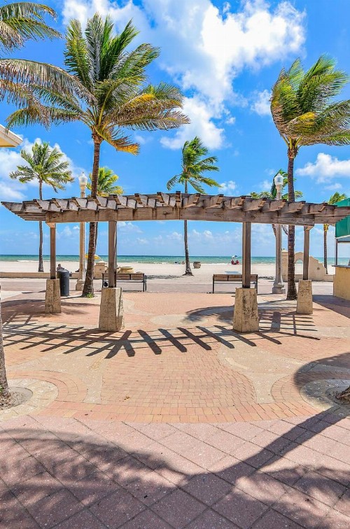 Hollywood Beachside Boutique Suite - image 40