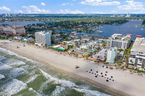 Hollywood Beachside Boutique Suite - image 5