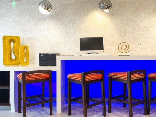 GLō Best Western Ft. Lauderdale-Hollywood Airport Hotel - image 14