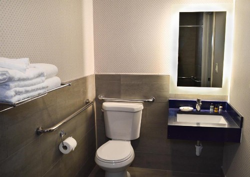 GLō Best Western Ft. Lauderdale-Hollywood Airport Hotel - image 22