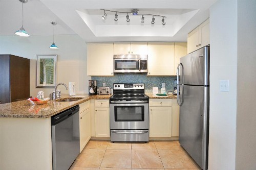 Hollywood Beach Tower by Capital Vacations - image 18