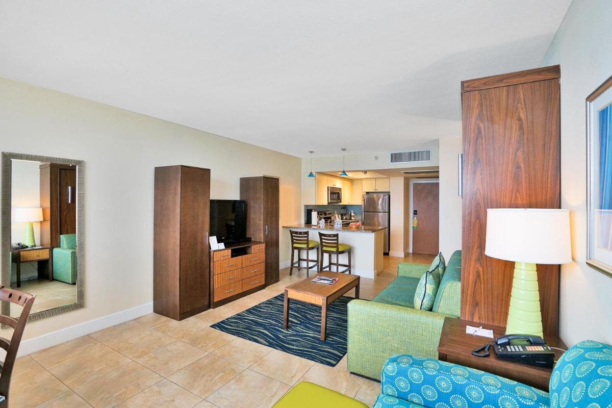 Hollywood Beach Tower by Capital Vacations - image 2