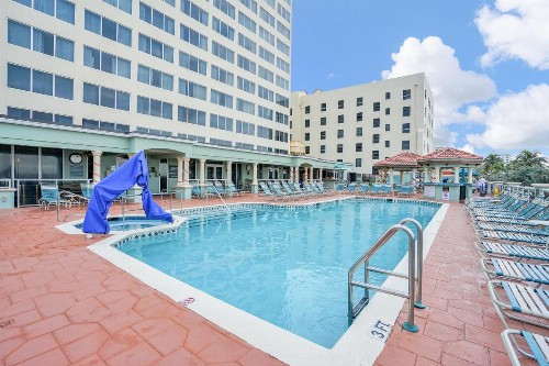 Hollywood Beach Tower by Capital Vacations - image 3