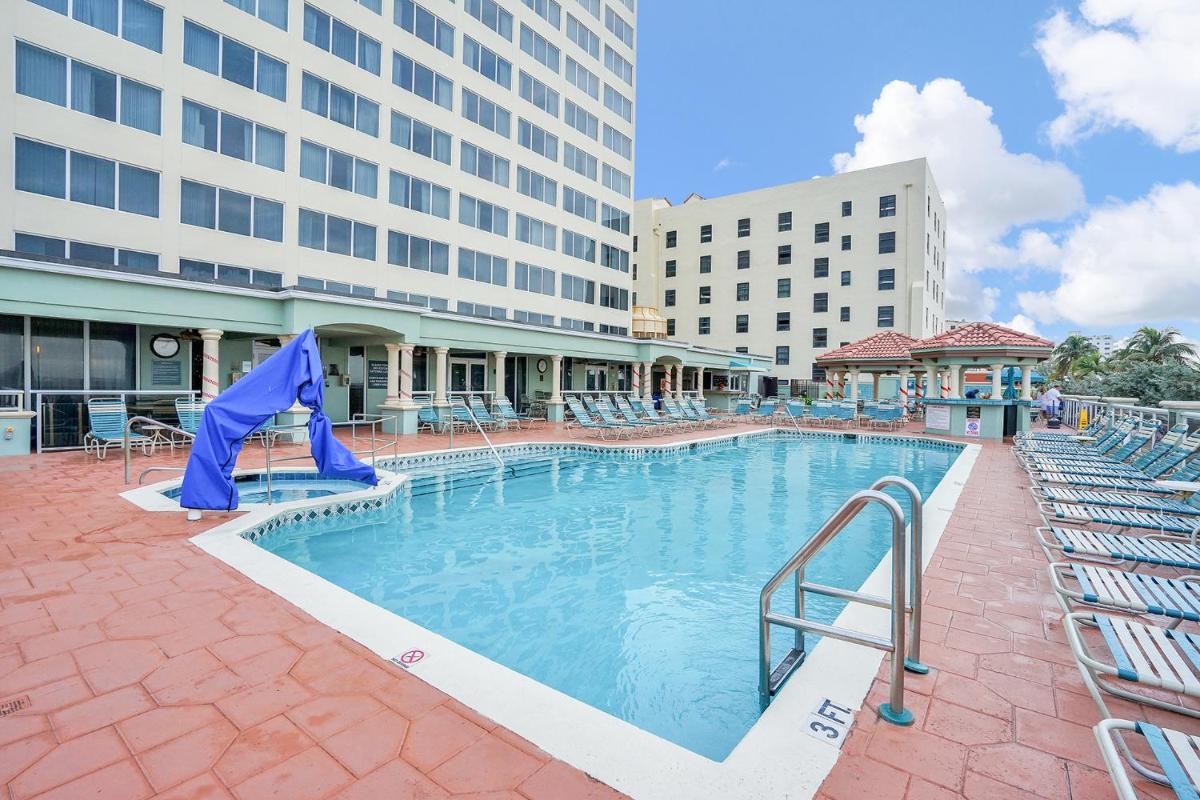 Hollywood Beach Tower by Capital Vacations - image 3