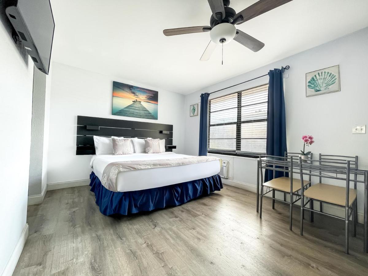 Silver Spray Motel - image 5