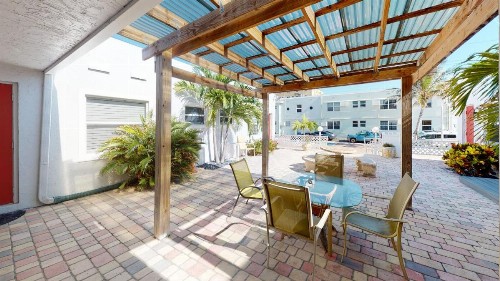 Sun Beach Inn - image 1