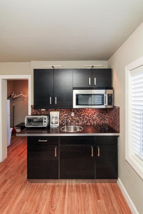 Sun Beach Inn - image 12