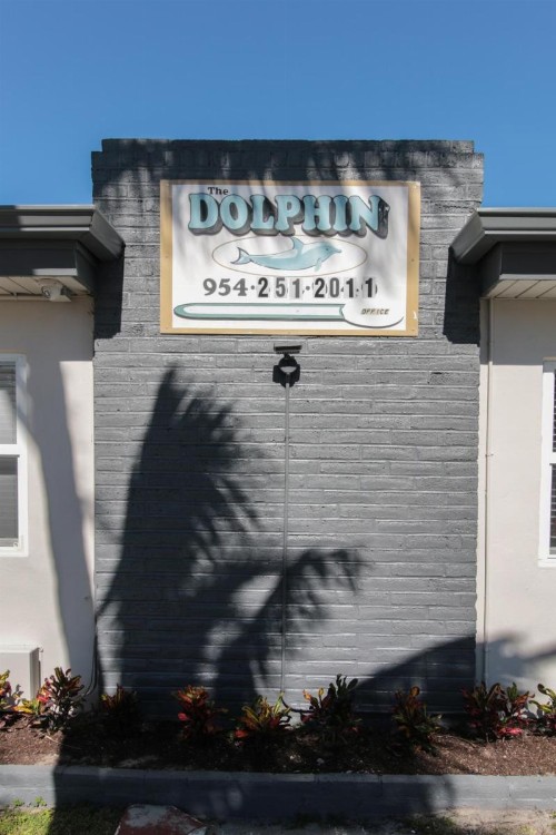 The Dolphin Hollywood - image 2