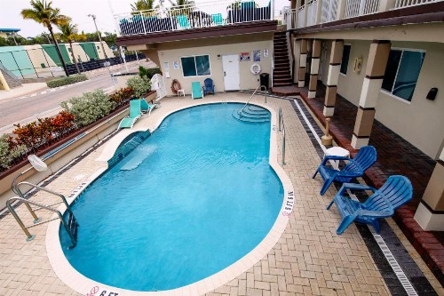 Caribbean Resort Suites - image 15