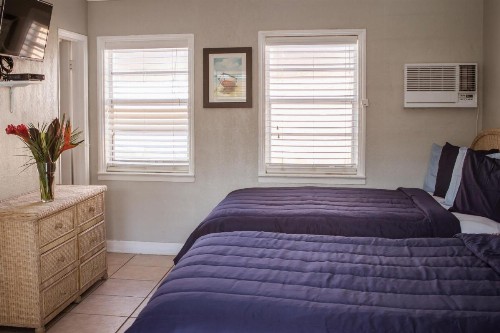 Riptide Oceanfront Hotel - image 47