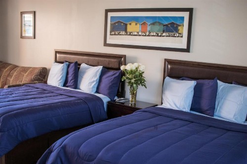 Riptide Oceanfront Hotel - image 9