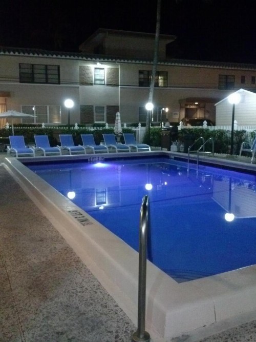 Neptune Hollywood Vacation Rentals - image 17