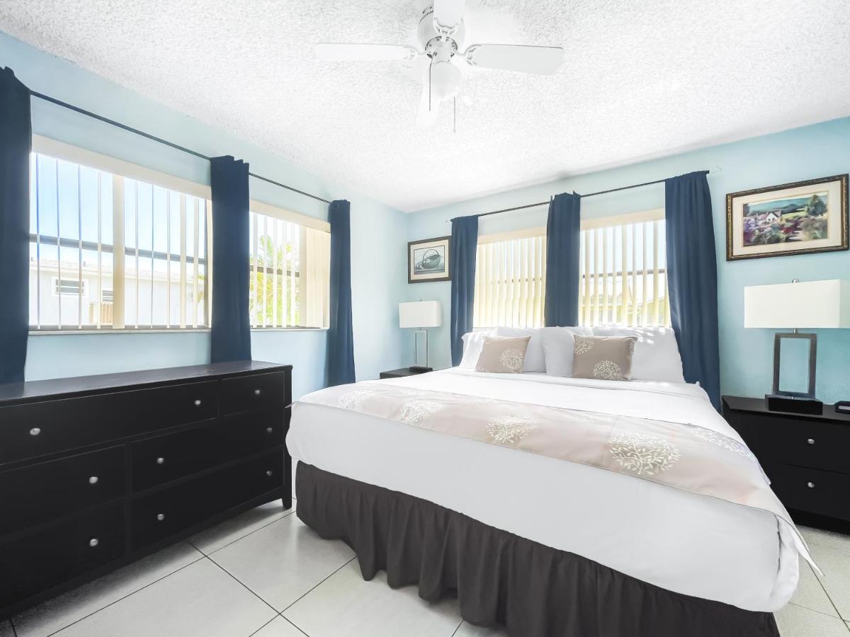 Neptune Hollywood Vacation Rentals - image 2