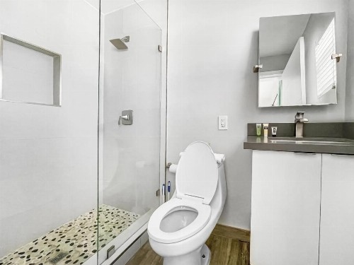 Neptune Hollywood Vacation Rentals - image 31