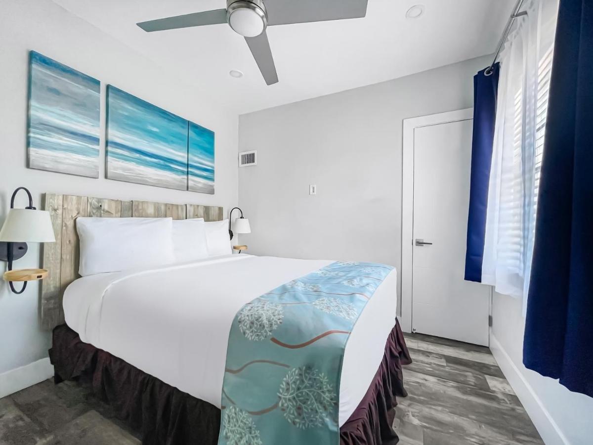 Neptune Hollywood Vacation Rentals - image 7