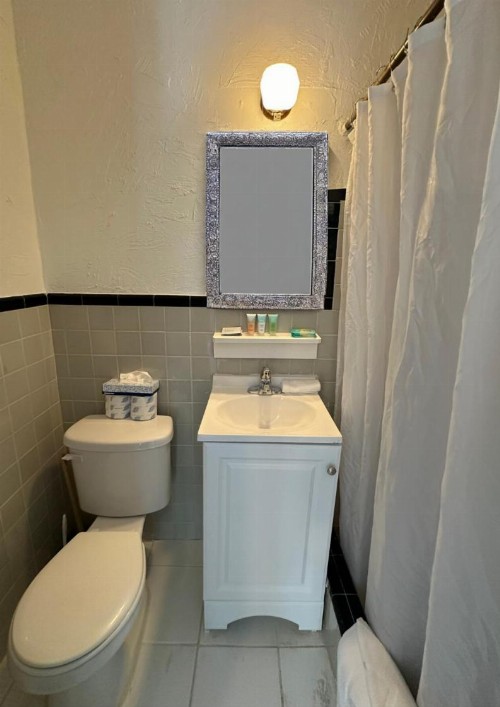 St Maurice Beach Inn - image 23