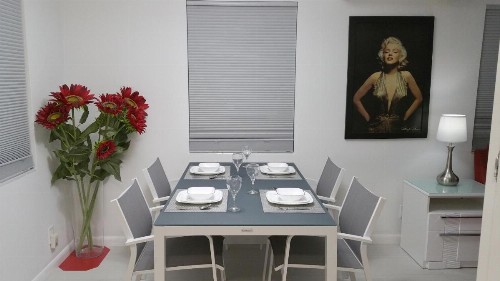 Downtown Hollywood Boutique Hotel - image 11