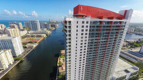 Beachwalk Resort By Miami Management - image 1
