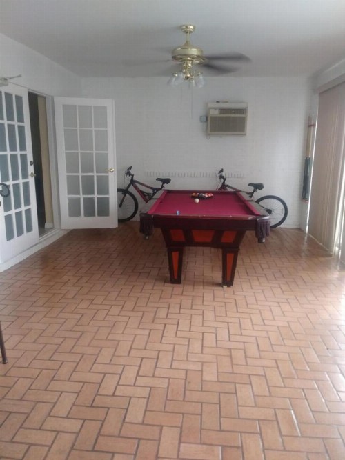 Tata's Hollywood Vacation Home - image 7