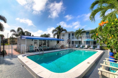 May-Dee Suites in Florida - image 43