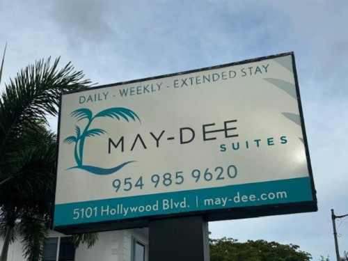 May-Dee Suites in Florida - image 6
