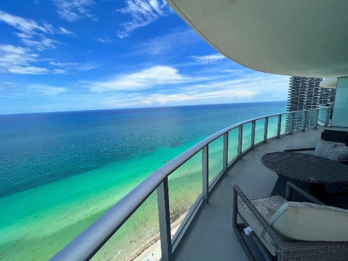 Hyde Beach Resort Rentals - image 19
