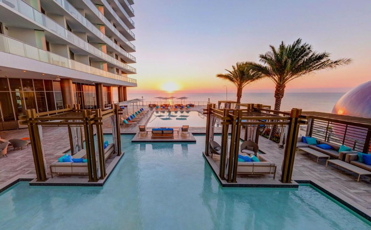 Hyde Beach Resort Rentals - image 2