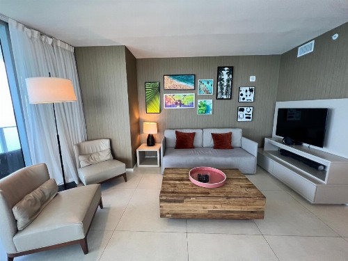 Hyde Beach Resort Rentals - image 21