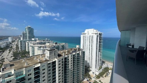 Hyde Beach Resort Rentals - image 29