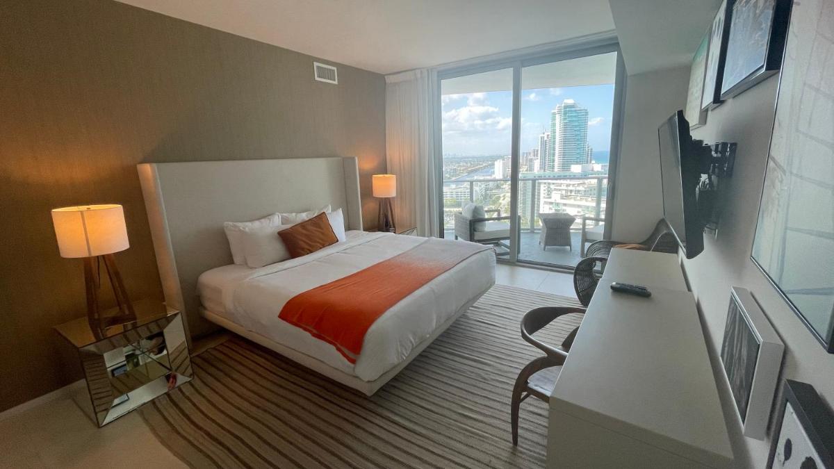 Hyde Beach Resort Rentals - image 6