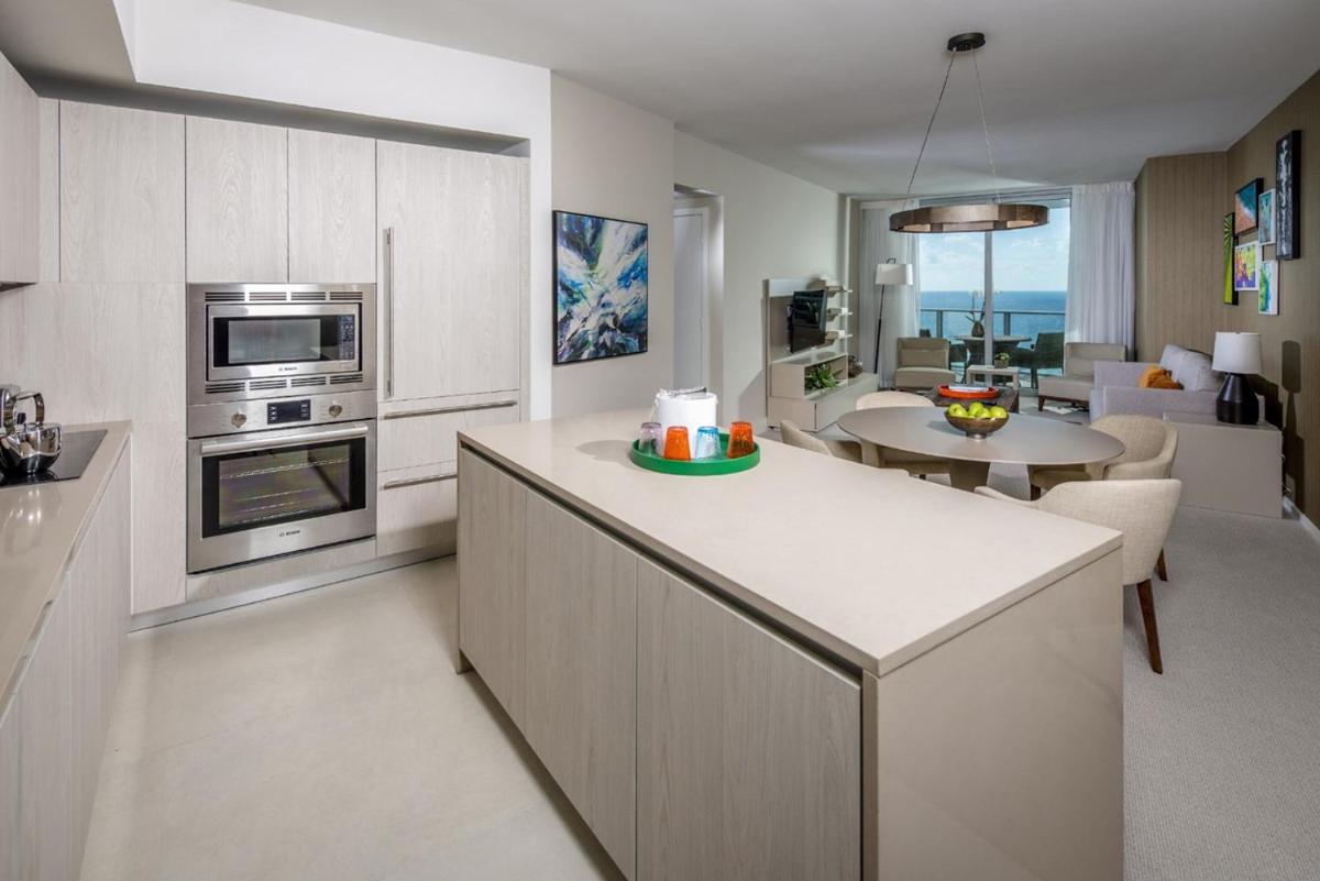 Hyde Beach Residence - image 2
