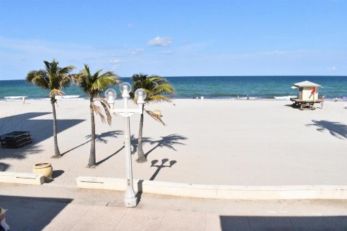 Golden Sand Oceanfront - image 14