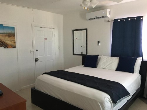 Golden Sand Oceanfront - image 15