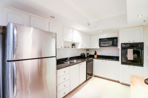 2 bedrooms apartment on the beach - image 3