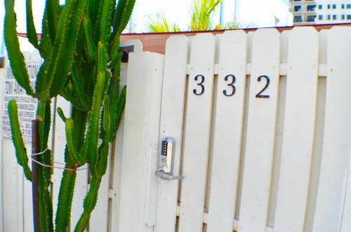 Hollywood Beachfront House - image 25