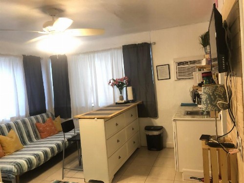 Hollywood Beachfront House - image 31